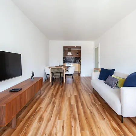 Apartmán Stunning And Modern 2 Bed In The Heart Of